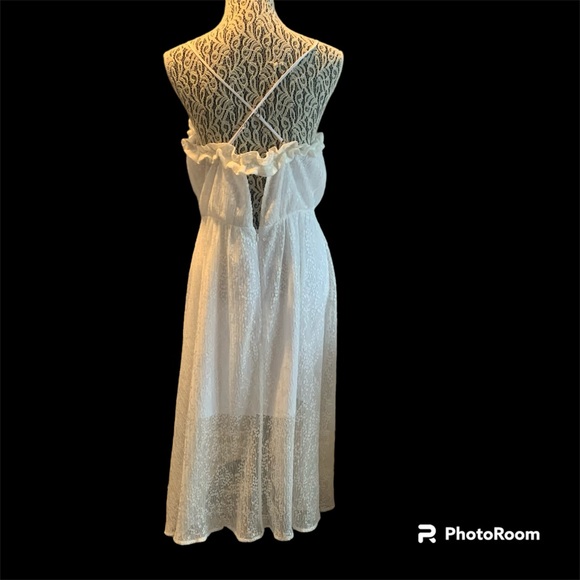 NWT BCBGeneration White Lace Dress - 10 - Picture 3 of 10